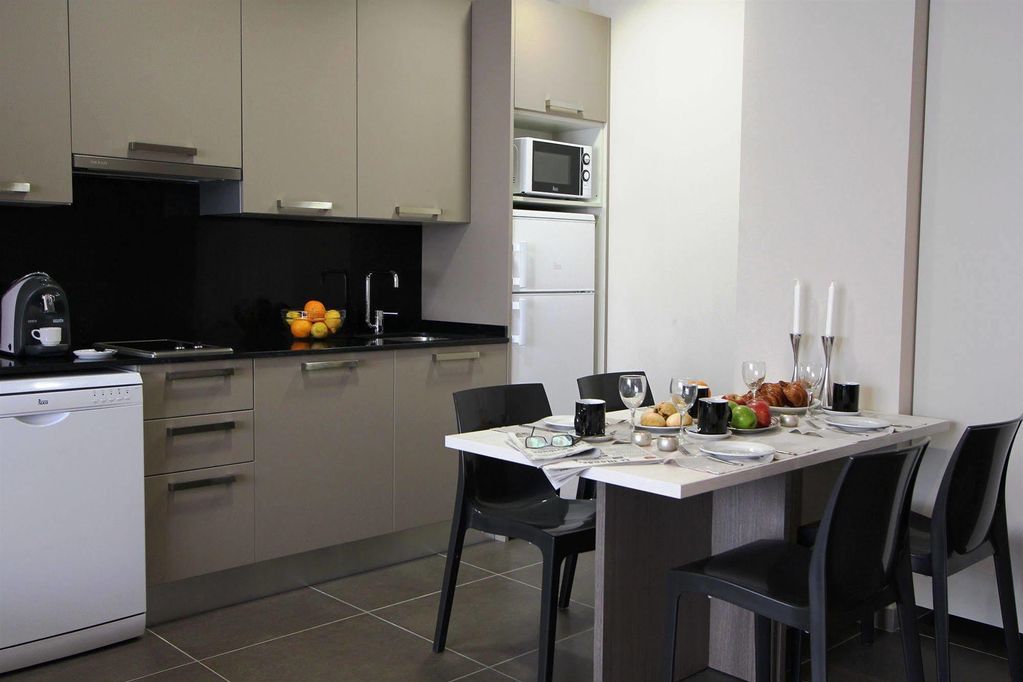 Pierre & Vacances Barcelona Sants Luaran gambar
